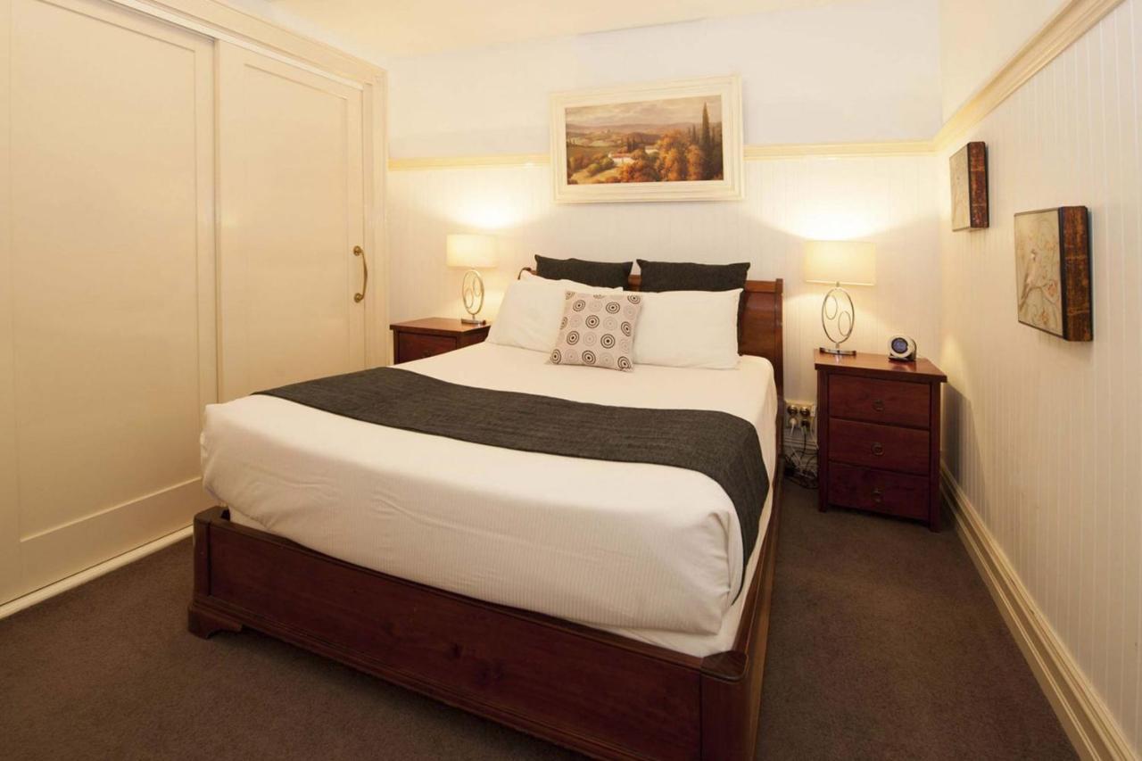 Cobb & Co Court Boutique Hotel Mudgee Kültér fotó