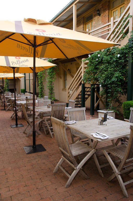 Cobb & Co Court Boutique Hotel Mudgee Kültér fotó
