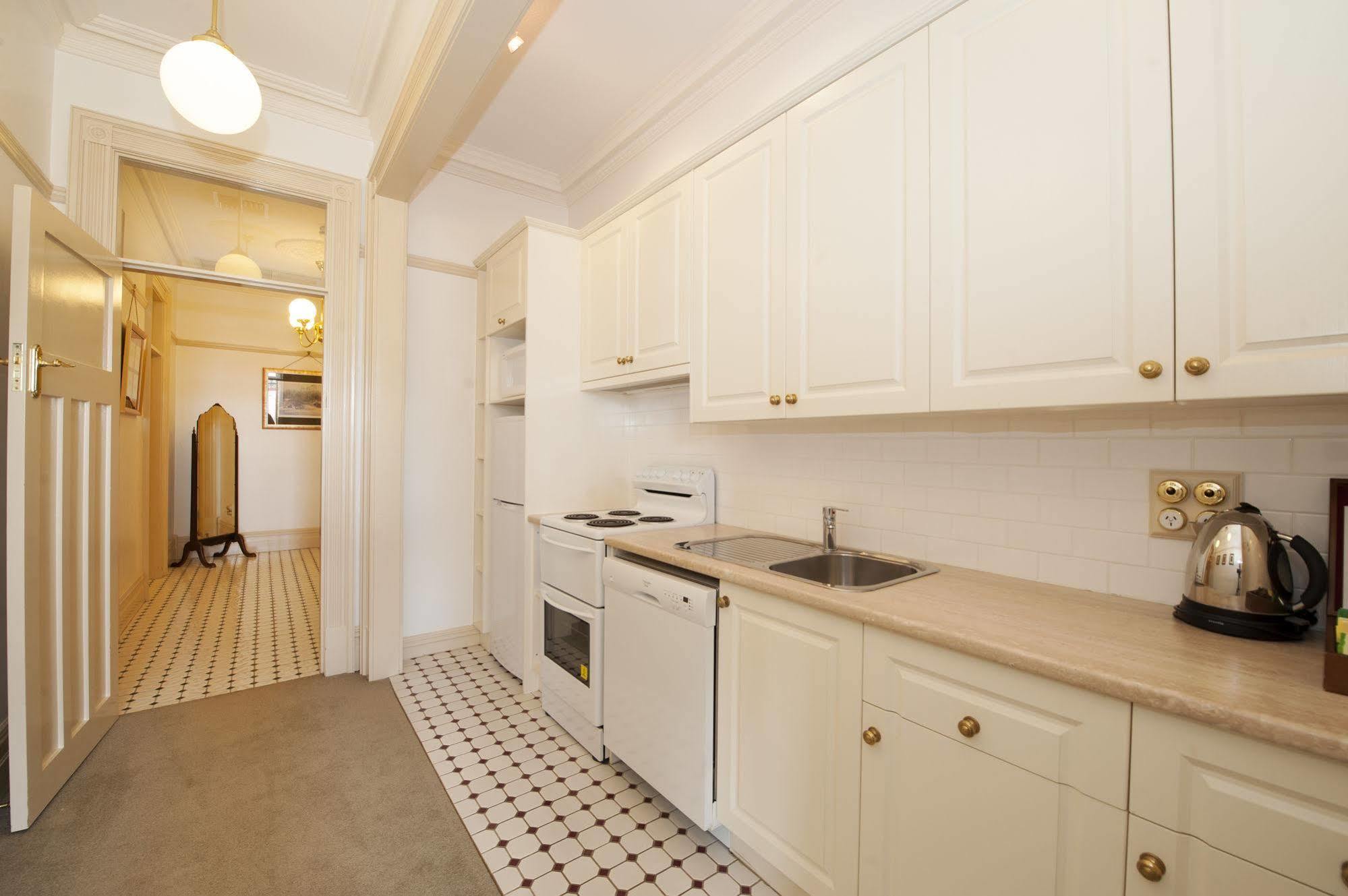 Cobb & Co Court Boutique Hotel Mudgee Kültér fotó