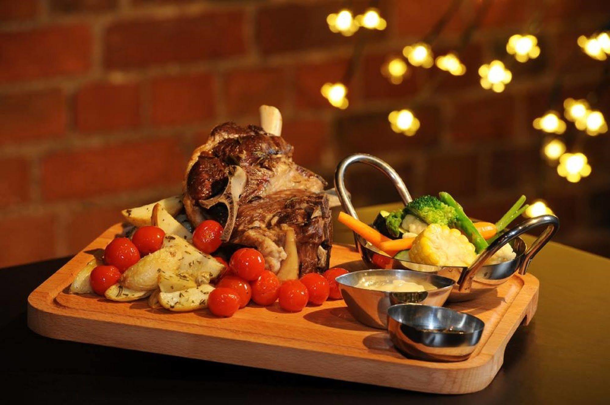 Cobb & Co Court Boutique Hotel Mudgee Kültér fotó