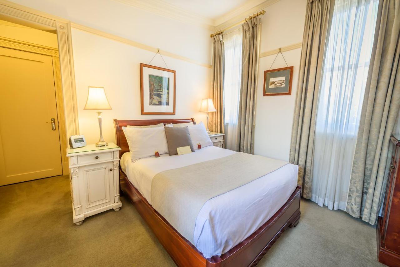 Cobb & Co Court Boutique Hotel Mudgee Kültér fotó